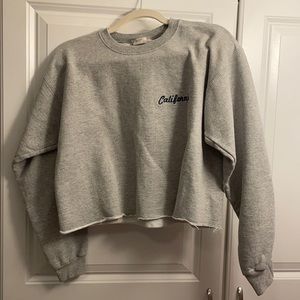 Brandy Melville California cropped sweater